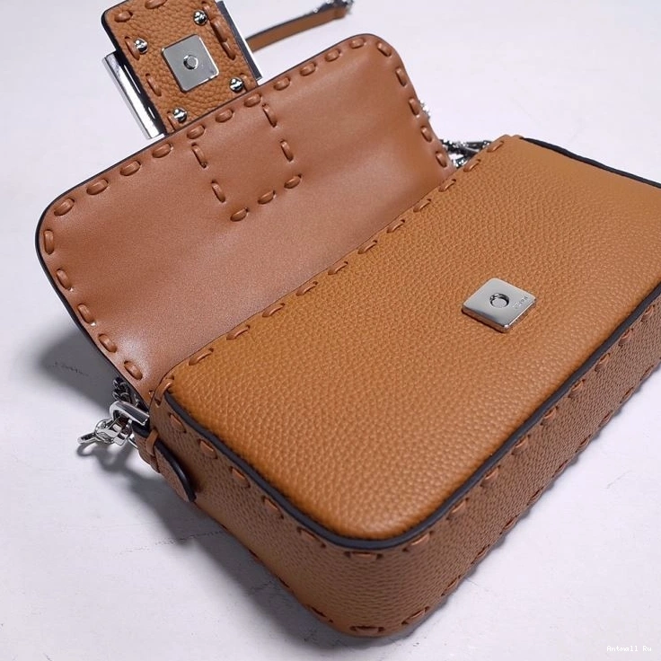 Bags 59476 Bold Fendi Baguette 0627